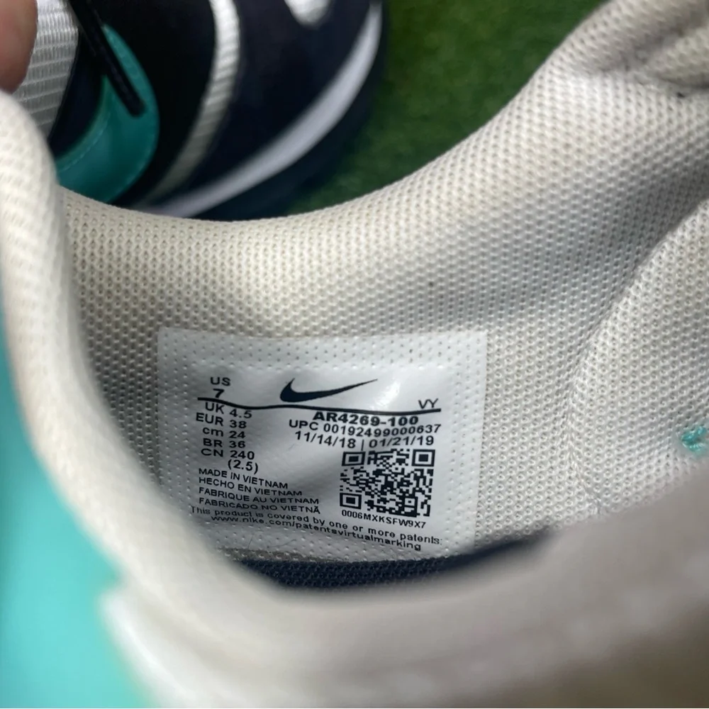 Nike love white